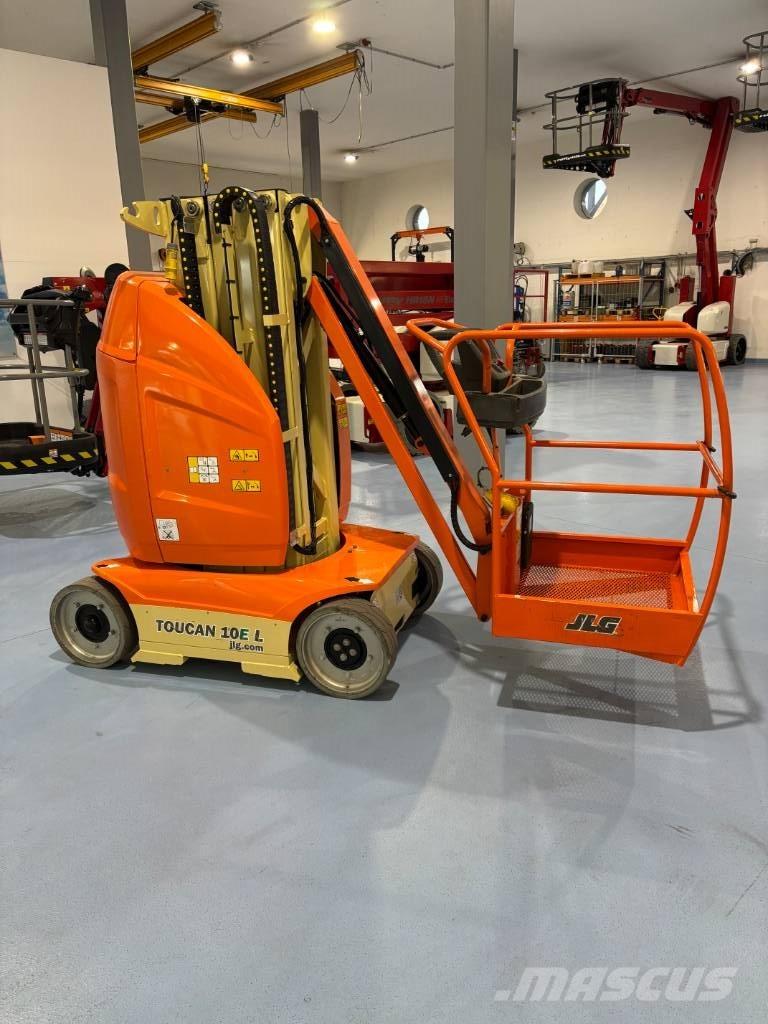 JLG Toucan 10 E-L Вертикальні щоглові підйомники