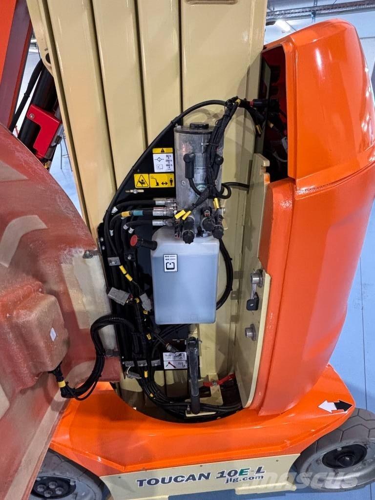 JLG Toucan 10 EL Вертикальні щоглові підйомники
