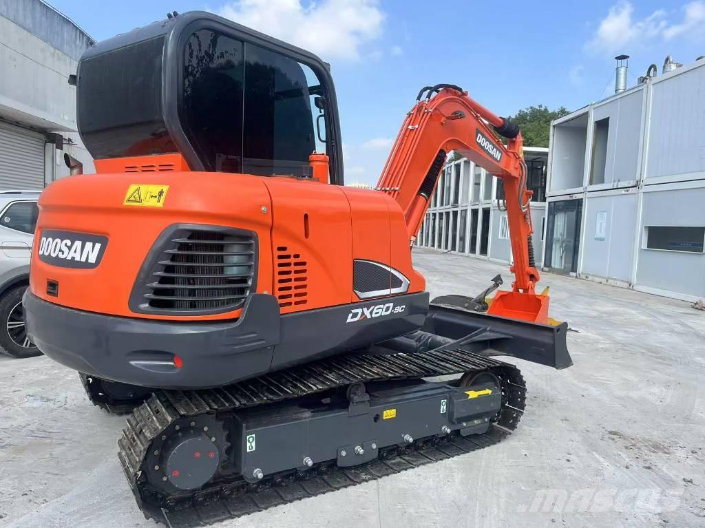 Doosan DX 60 Міні-екскаватори < 7т