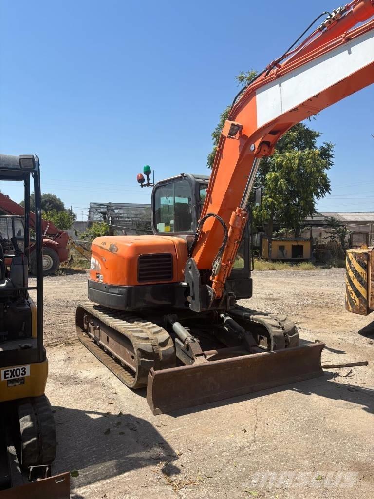 Doosan DX 80 R Середні екскаватори 7т. - 12т.
