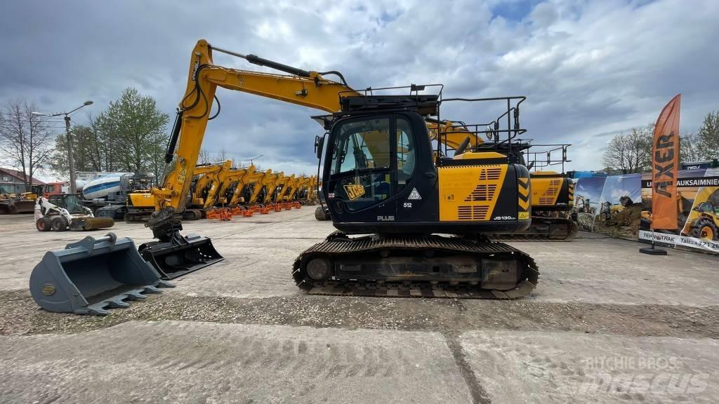 JCB JS 130 LC Гусеничні екскаватори
