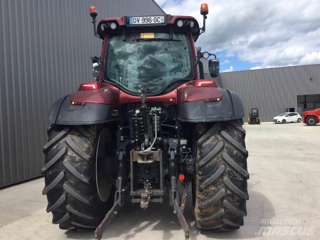 Valtra T194 Трактори