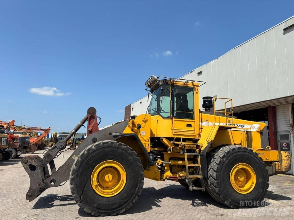Volvo L 180 C Фронтальні навантажувачі