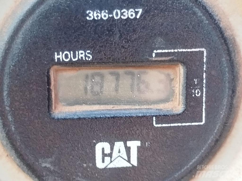 CAT 336 F Гусеничні екскаватори