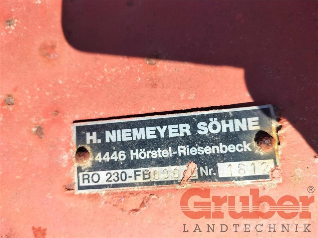 Niemeyer RO 230 Косилки
