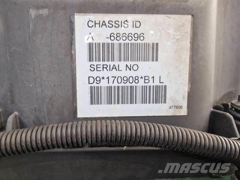 Volvo D9B 300 - EC06 Двигуни