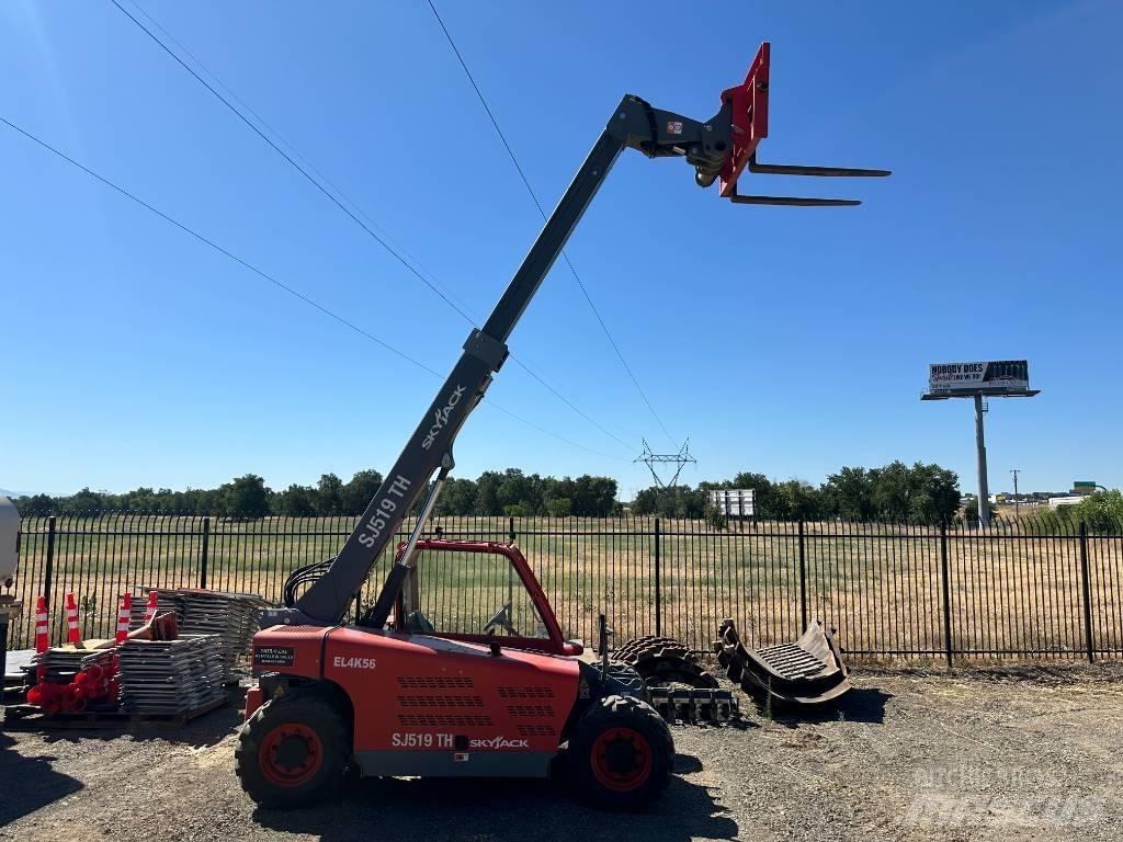 SkyJack SH519 Телескопічні навантажувачі