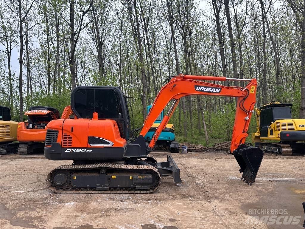 Doosan DX 60 Міні-екскаватори < 7т