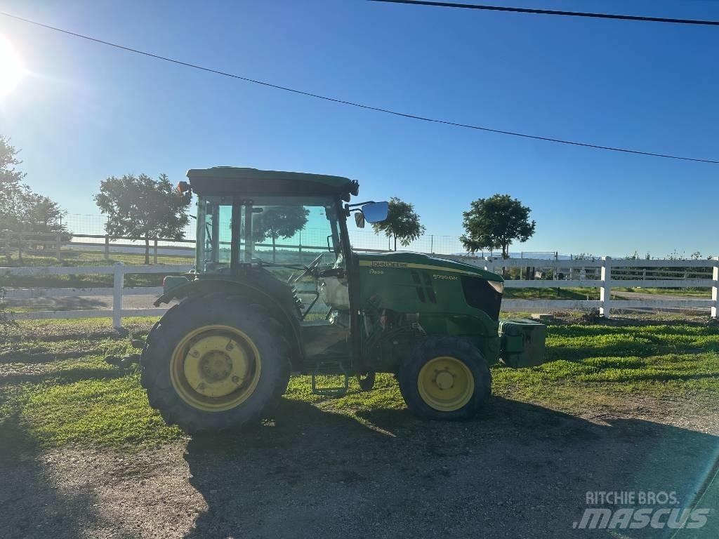 John Deere 5090 GN Трактори