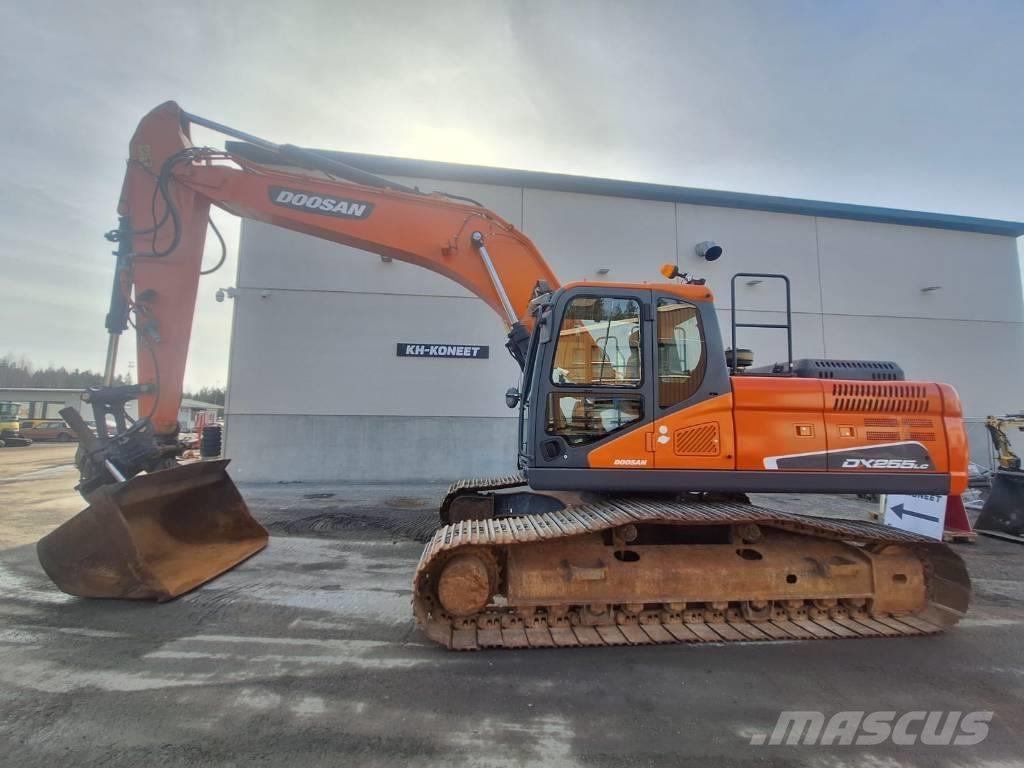 Doosan DX 255 LC-5 Гусеничні екскаватори