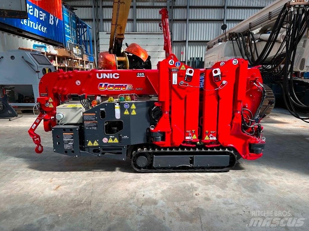 Unic URW 095 автокрани