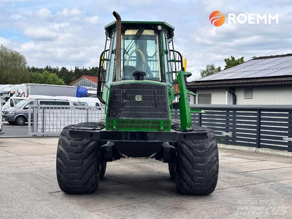 John Deere 1110 D Форвардери