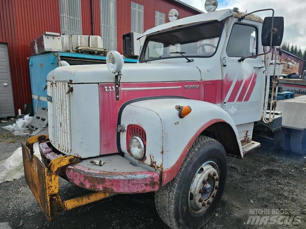 Scania 111 6x2 Шасі з кабіною