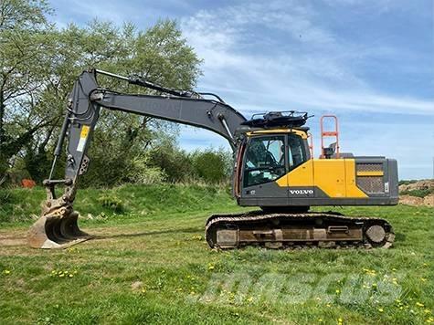 Volvo EC 220 EL Гусеничні екскаватори