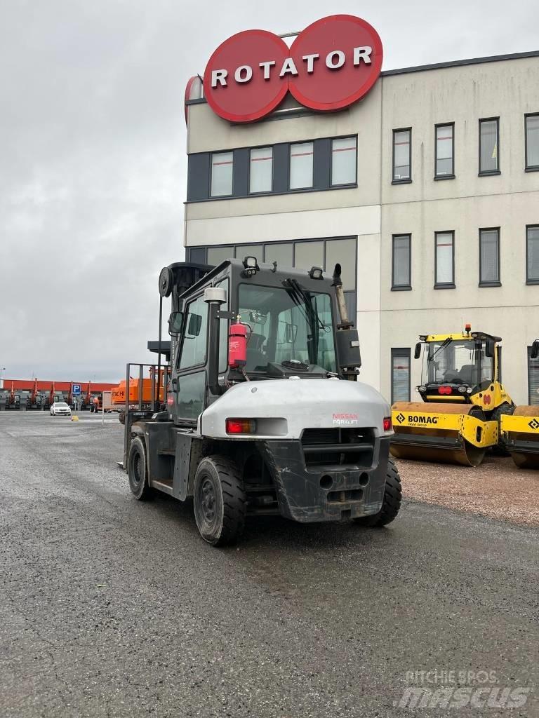 Nissan L1 F6 F70 Y Дизельні навантажувачі