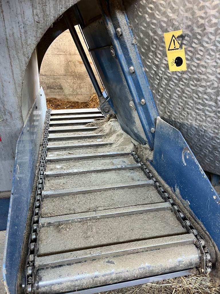  Pagliari Thv 116 Завантажувачі змішувальних машин