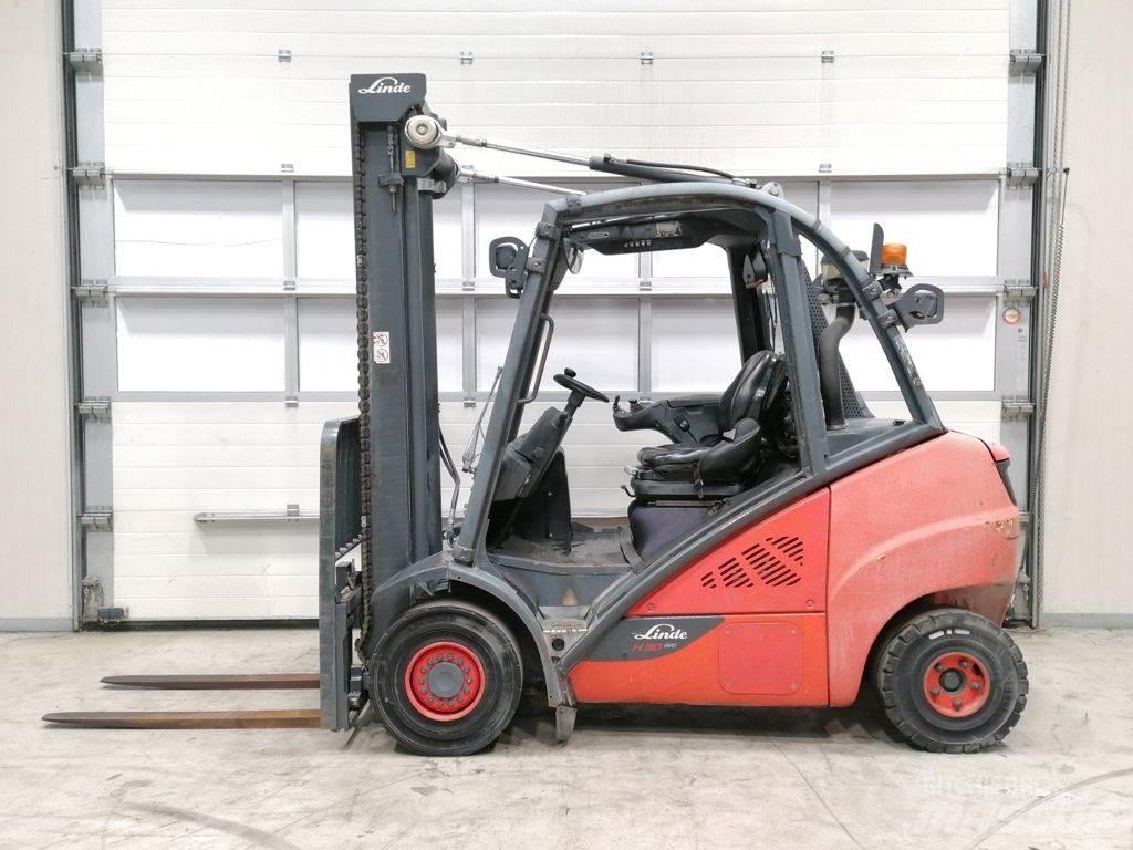 Linde H30D-02 Дизельні навантажувачі