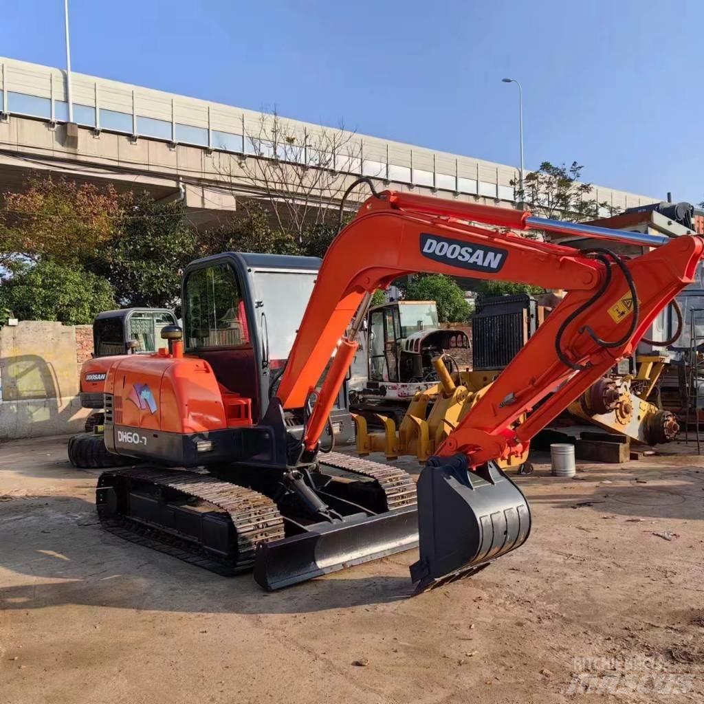 Doosan DH 60-7 Міні-екскаватори < 7т