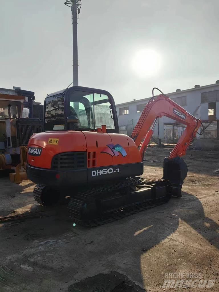 Doosan DH 60-7 Міні-екскаватори < 7т
