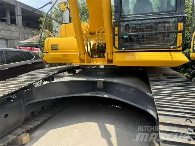 Komatsu PC 220 Гусеничні екскаватори