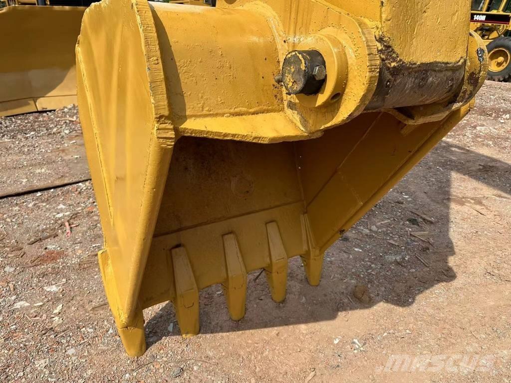 CAT 320 B Гусеничні екскаватори