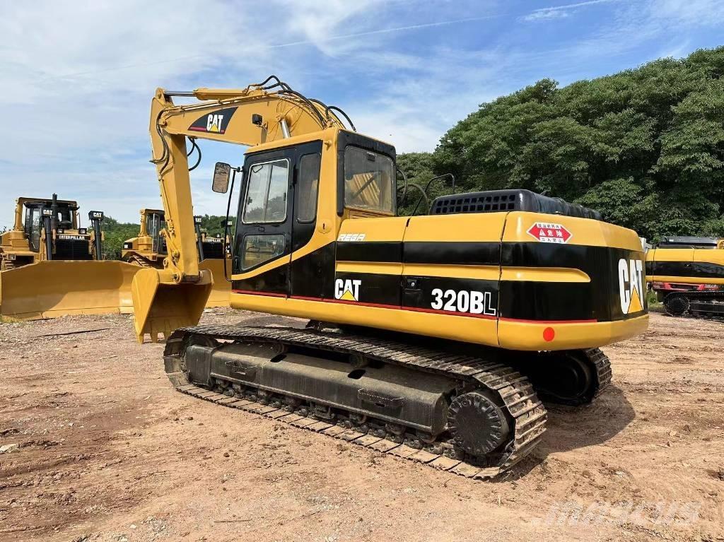 CAT 320 B Гусеничні екскаватори