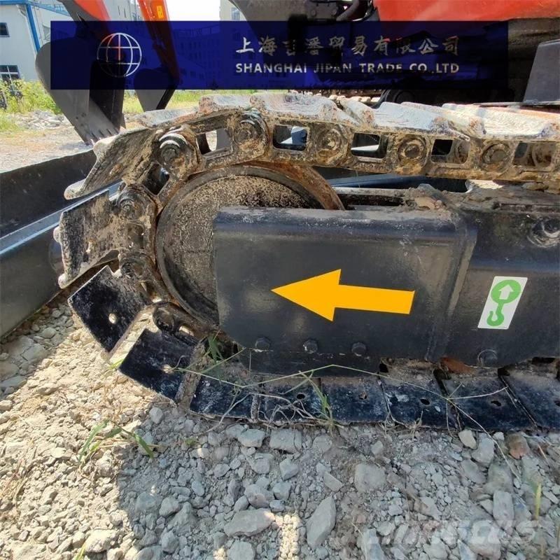 Kubota U 30 Гусеничні екскаватори