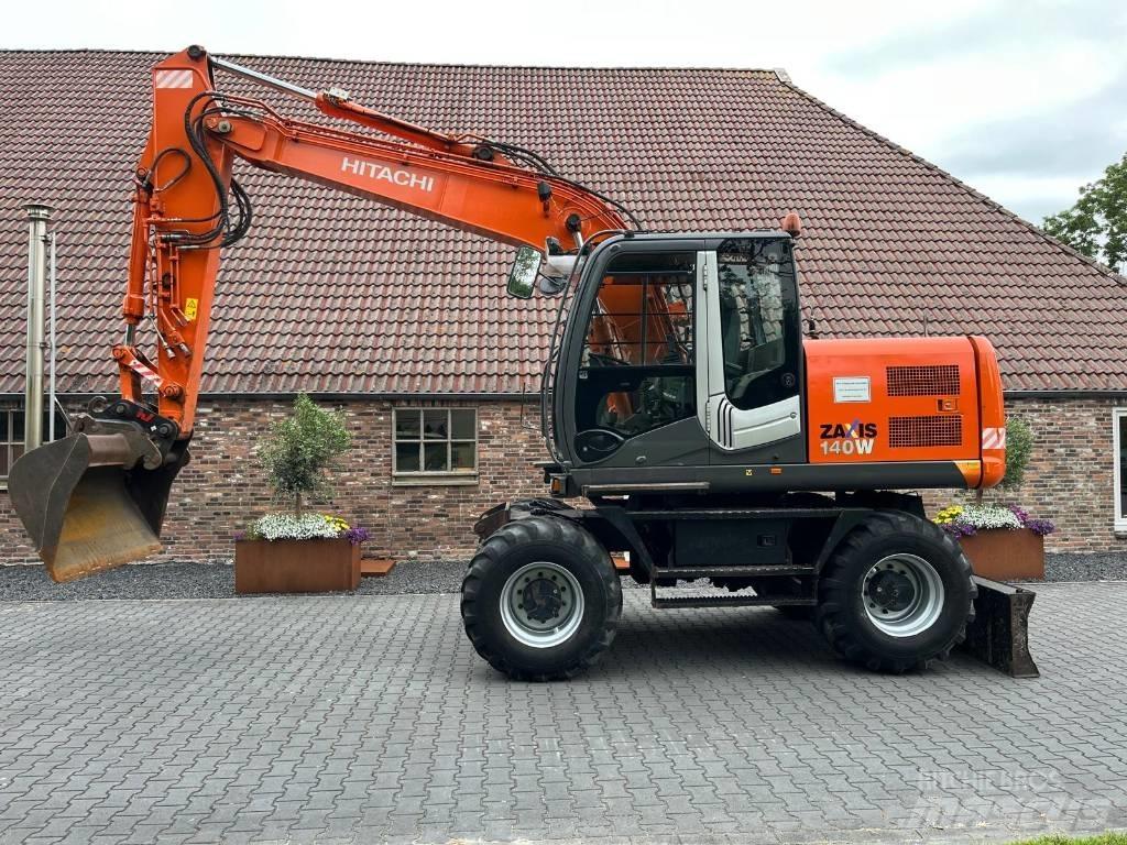Hitachi ZX 140 W-3 Колісні екскаватори
