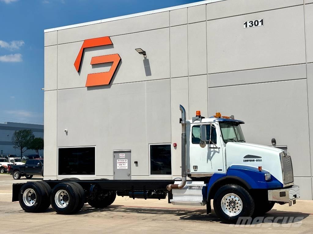 Western Star 4900 Тягачі