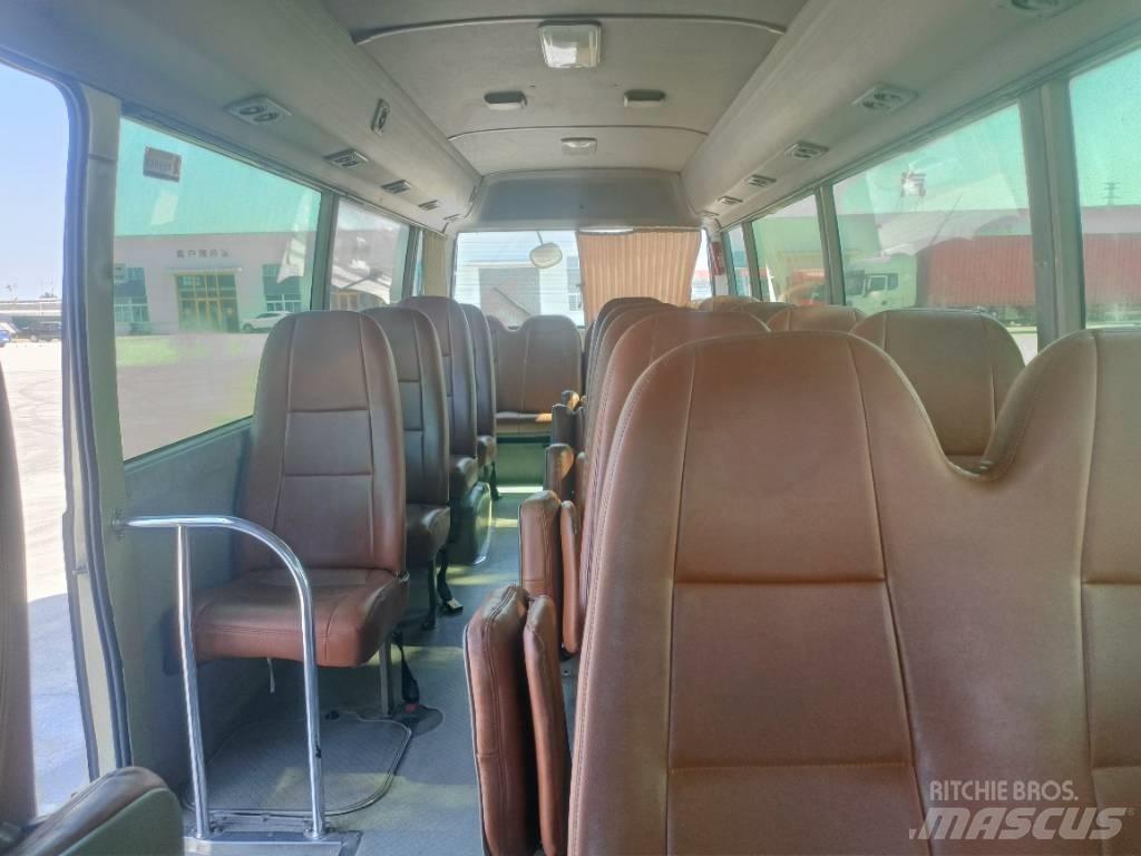 Toyota Coaster Bus Мікроавтобуси