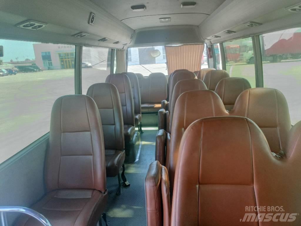 Toyota Coaster Bus Мікроавтобуси