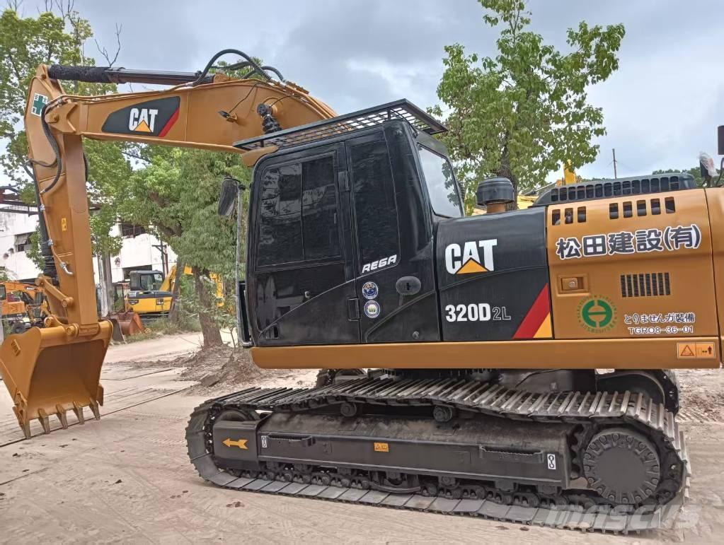 CAT 320 D2L Гусеничні екскаватори