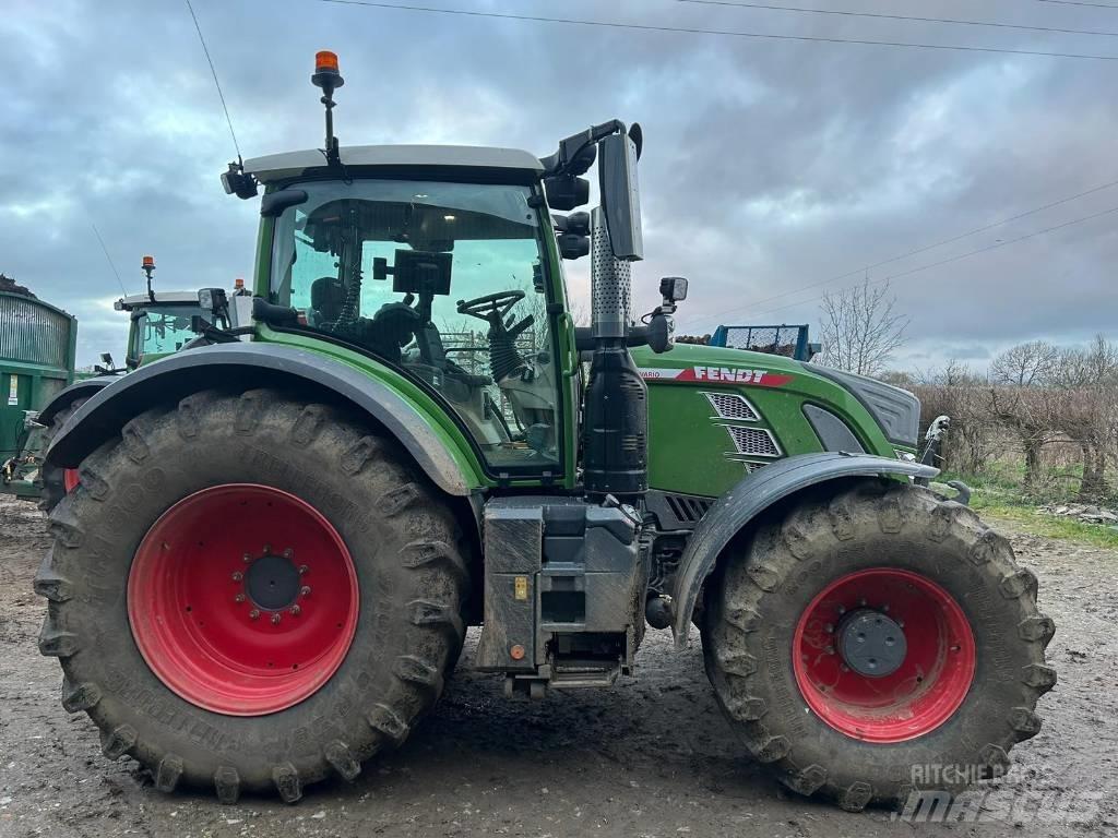 Fendt 724 Profi Plus Трактори