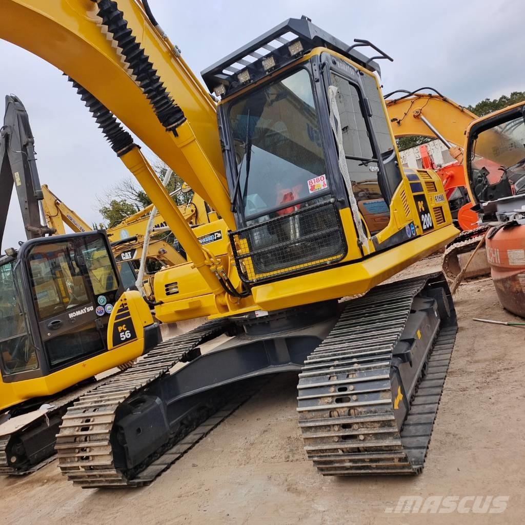 Komatsu PC 220-8 Гусеничні екскаватори