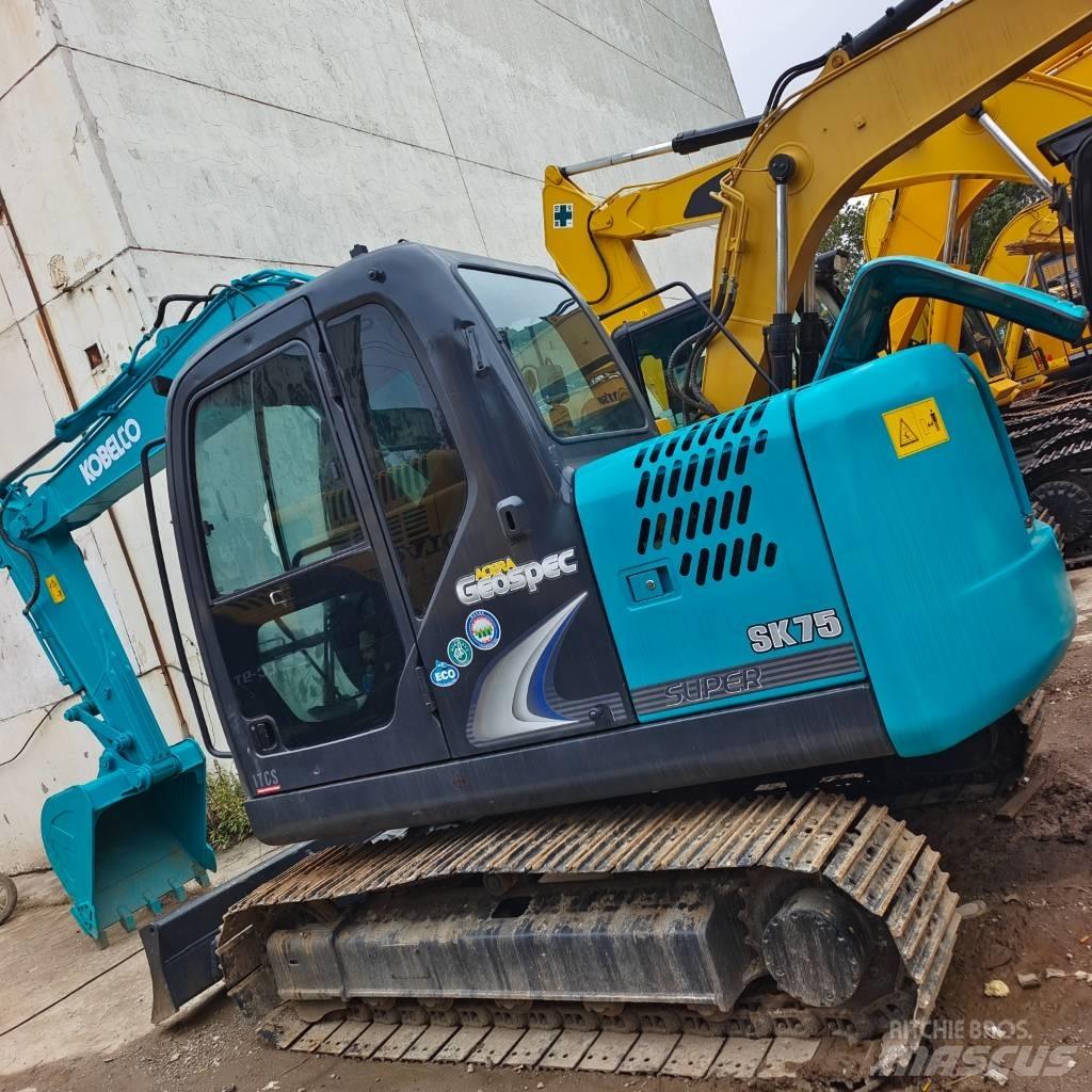 Kobelco SK 75 Середні екскаватори 7т. - 12т.