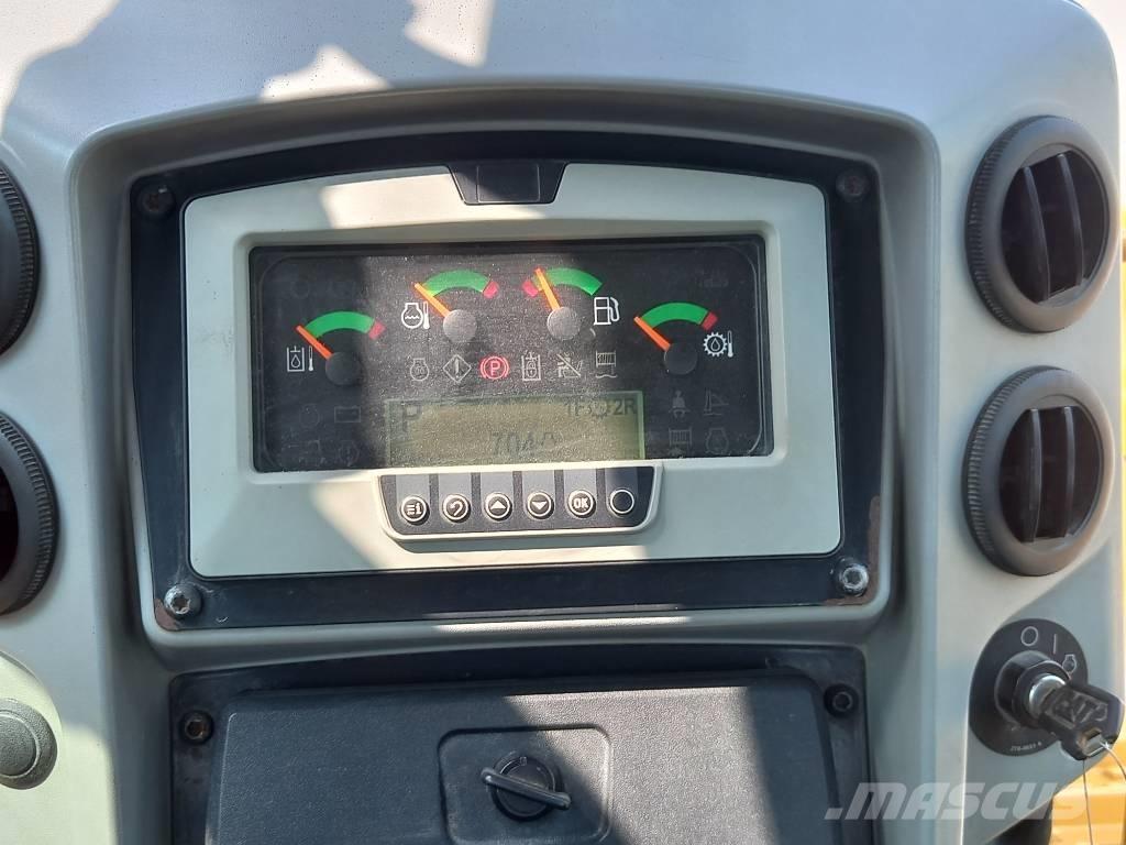 CAT D8T (Jebel Ali) Гусеничні бульдозери