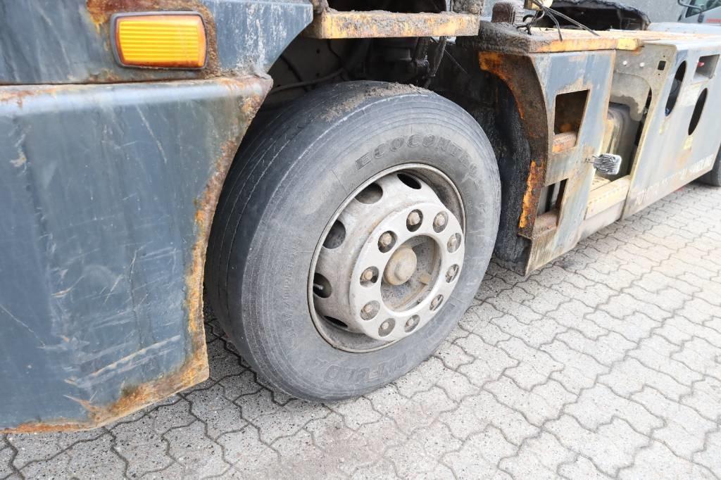 Kalmar T 2d Термінальні трактори