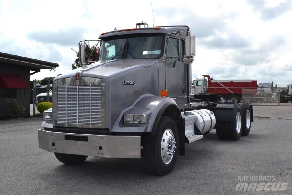 Kenworth T 800 Тягачі