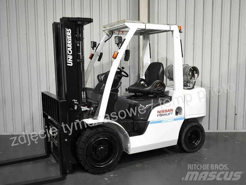 Nissan UG1F2A35DU Газові навантажувачі