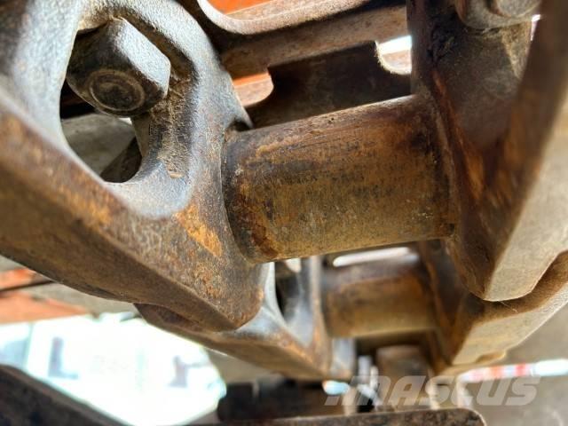 Fiat-Hitachi EX 165 Гусеничні екскаватори