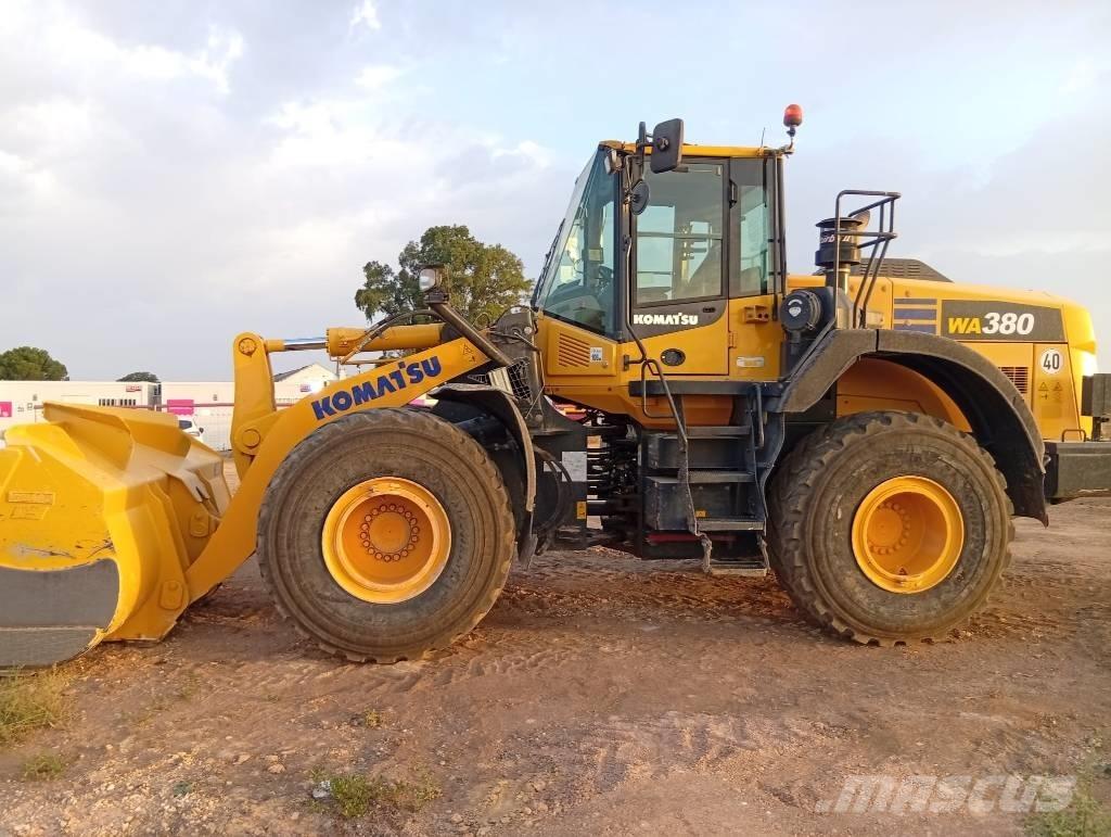 Komatsu WA 380-8 Фронтальні навантажувачі