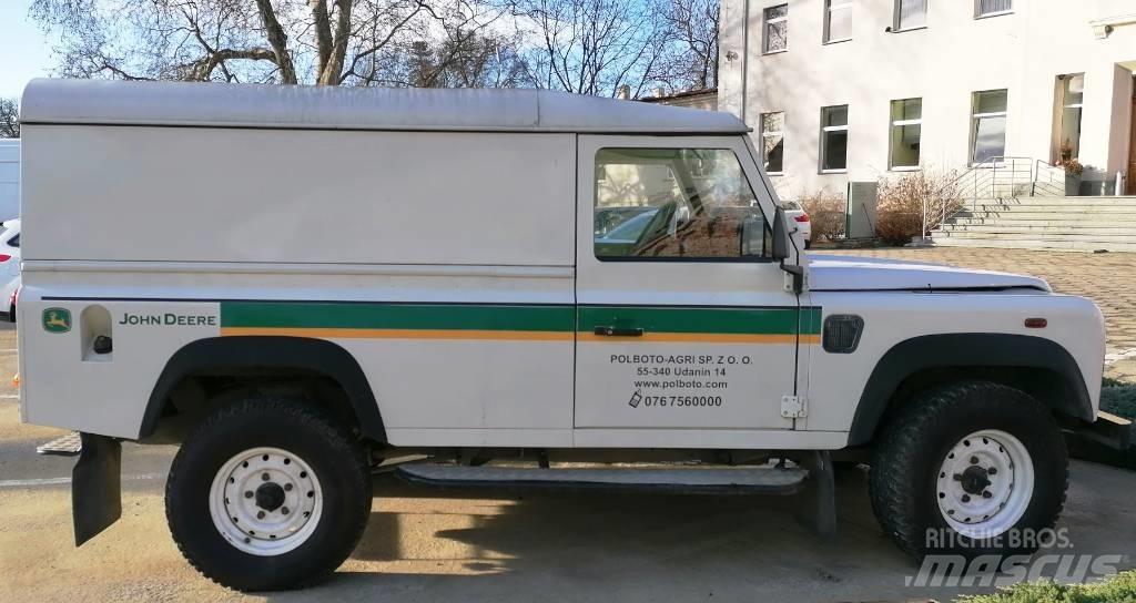Land Rover Defender Автомобілі