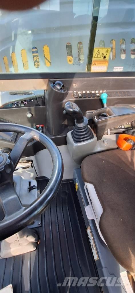 Takeuchi TB 295 W Колісні екскаватори