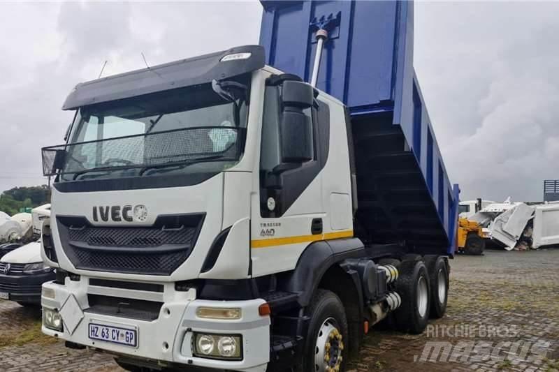 Iveco Trakker 440 Вантажівки / спеціальні