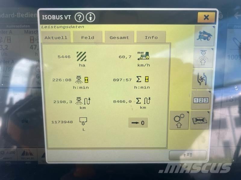 John Deere R975i Причіпні обприскувачі