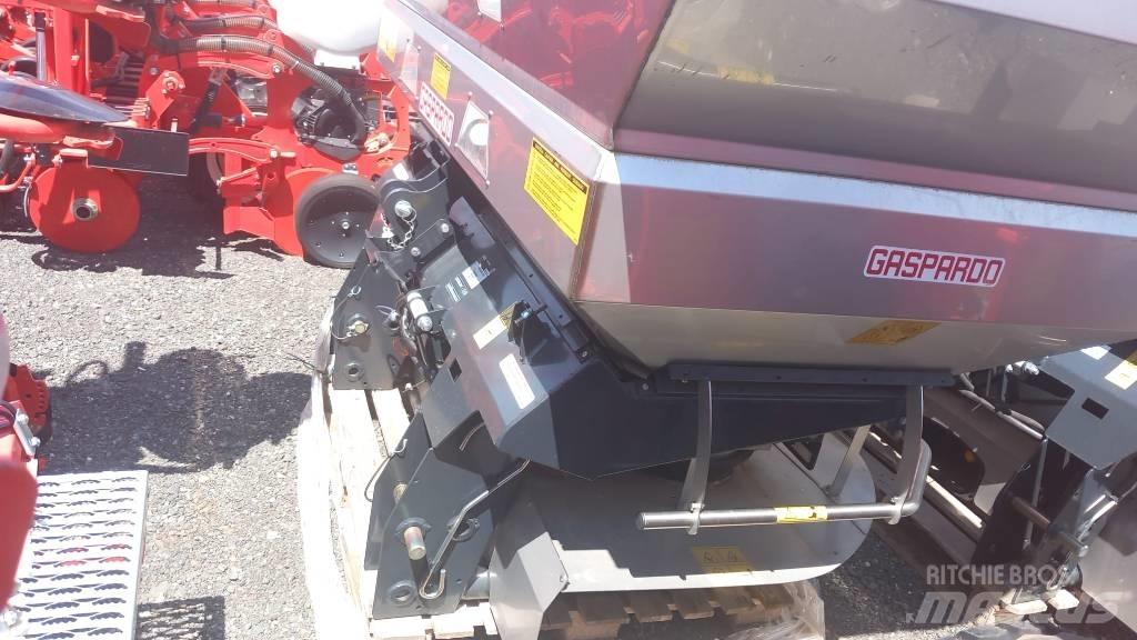 Maschio Zeno 18 Розсіювач мінеральних добрив