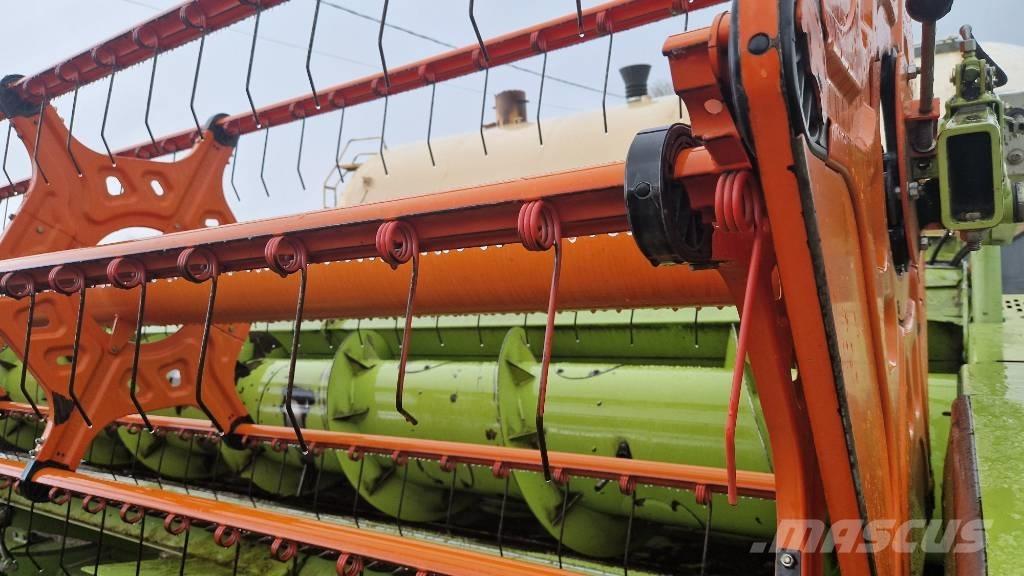 CLAAS Vario 1050 Жатки