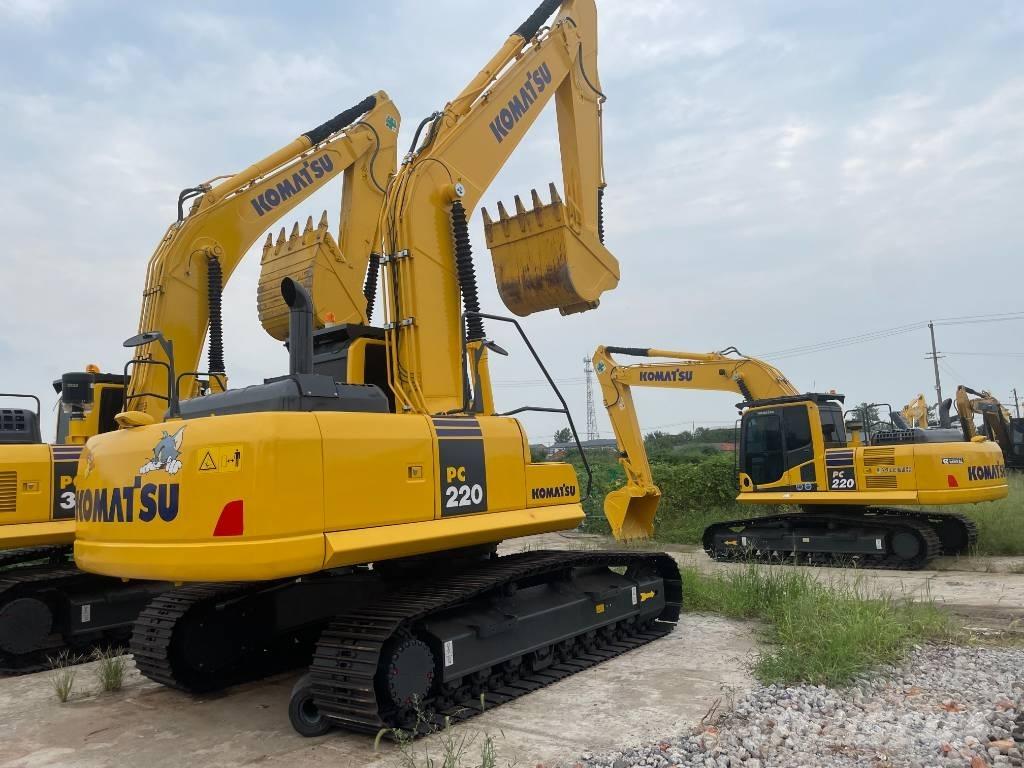 Komatsu PC 220 Гусеничні екскаватори