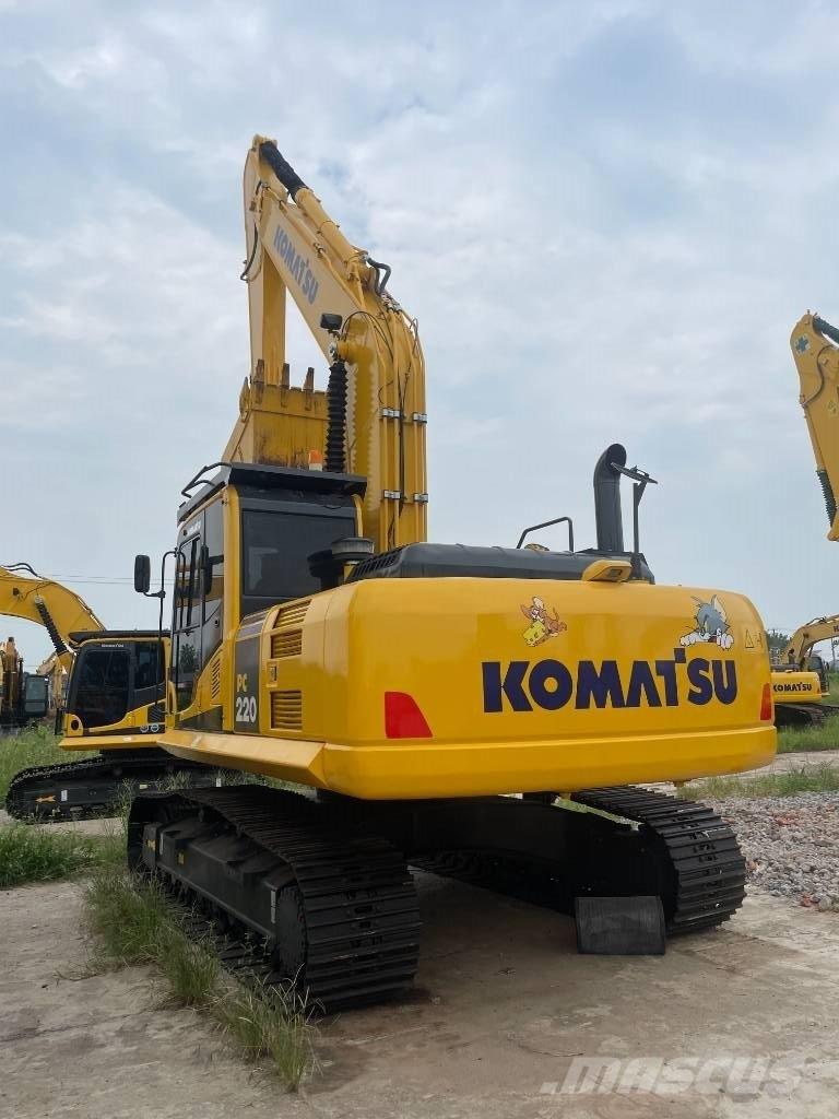 Komatsu PC 220 Гусеничні екскаватори