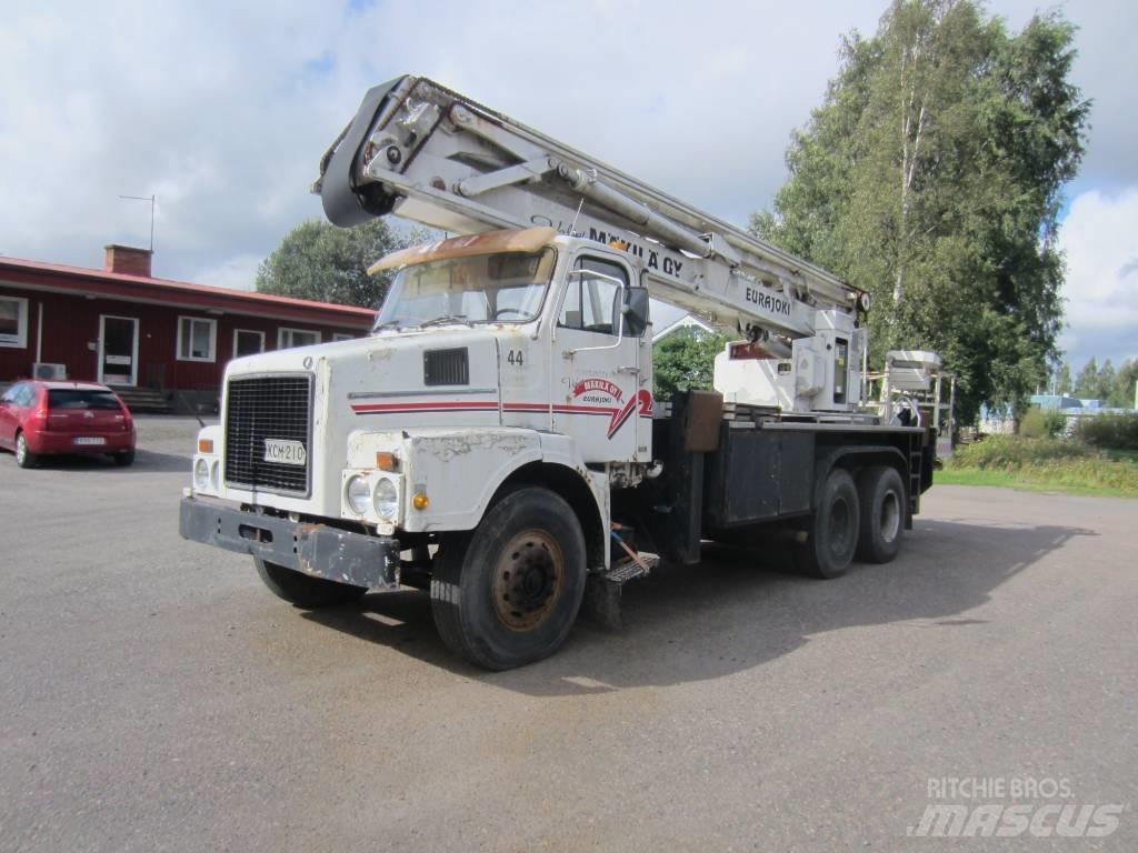 Volvo N 7 6x2 4200 Вантажівки / спеціальні